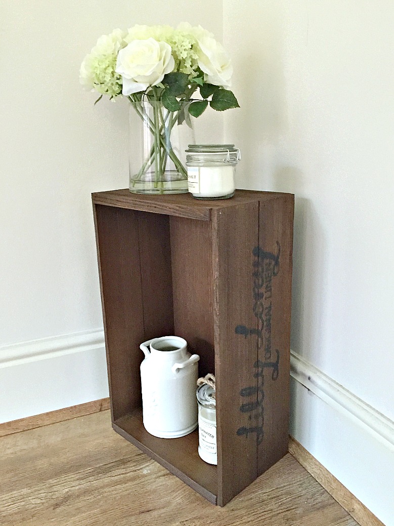 Lilly Loray Wood Crate Review + Win competition Styling the Seasons February