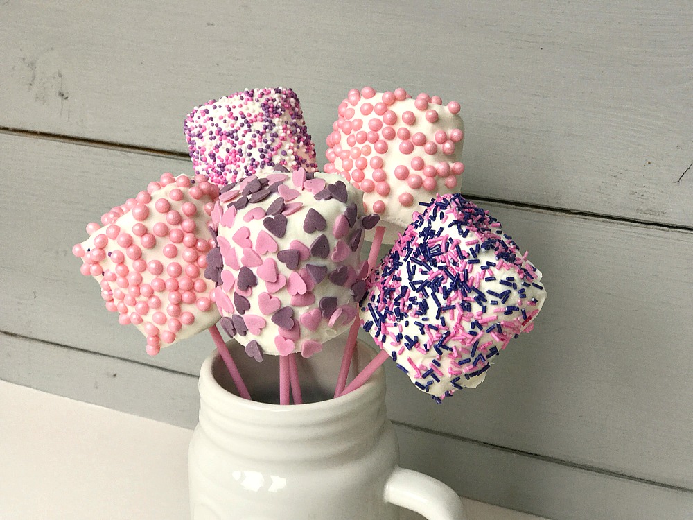 Valentine's Day marshmallow pops