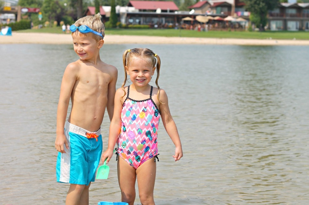 The Siblings Project August 2017 siblings family photography linky