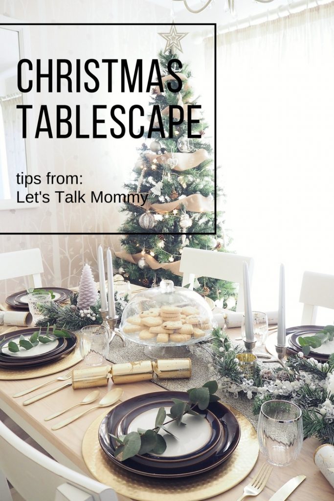 Setting a Christmas Tablescape table settings holidays