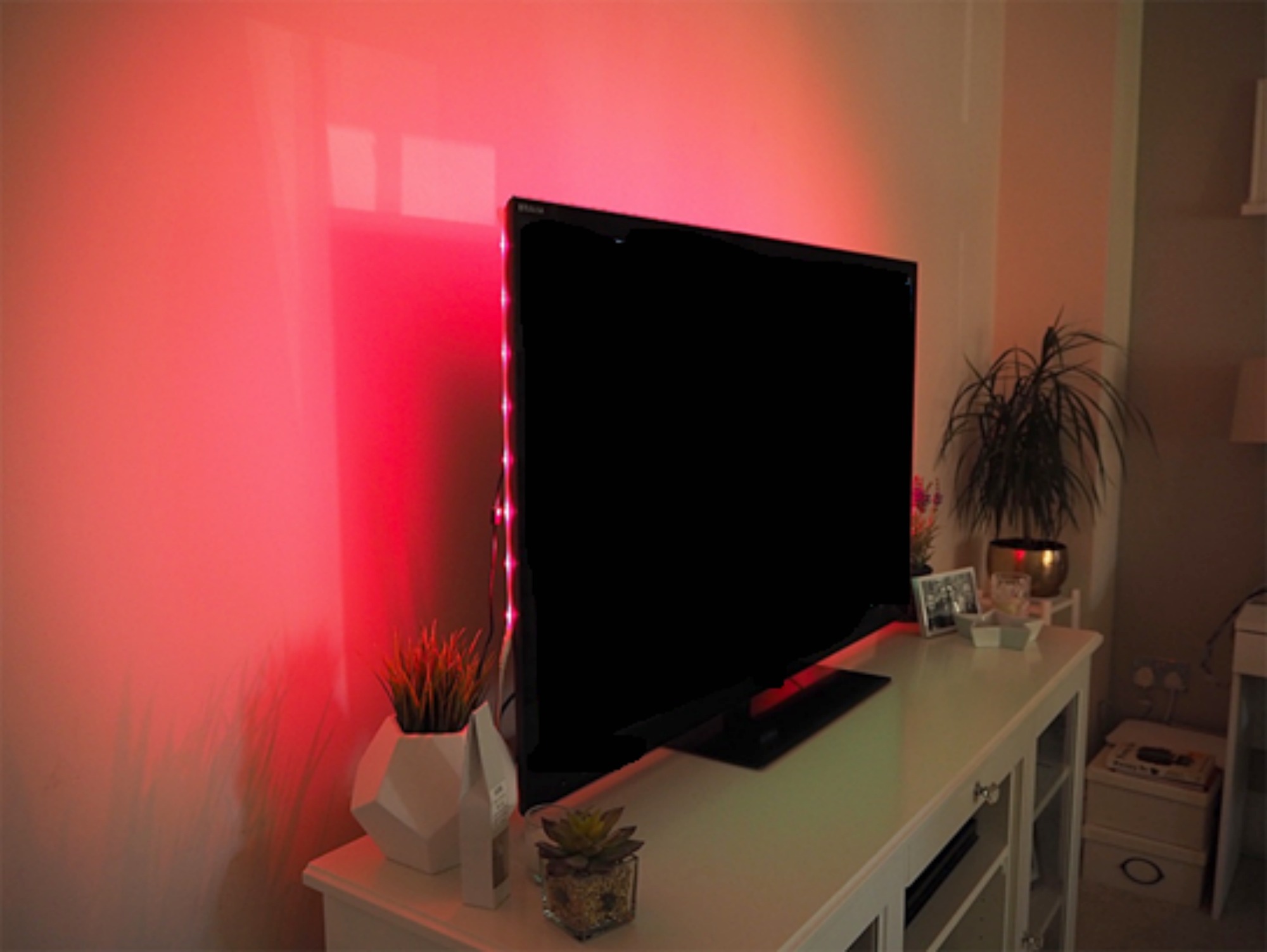 Philips Hue the Smart Lighting System Review
