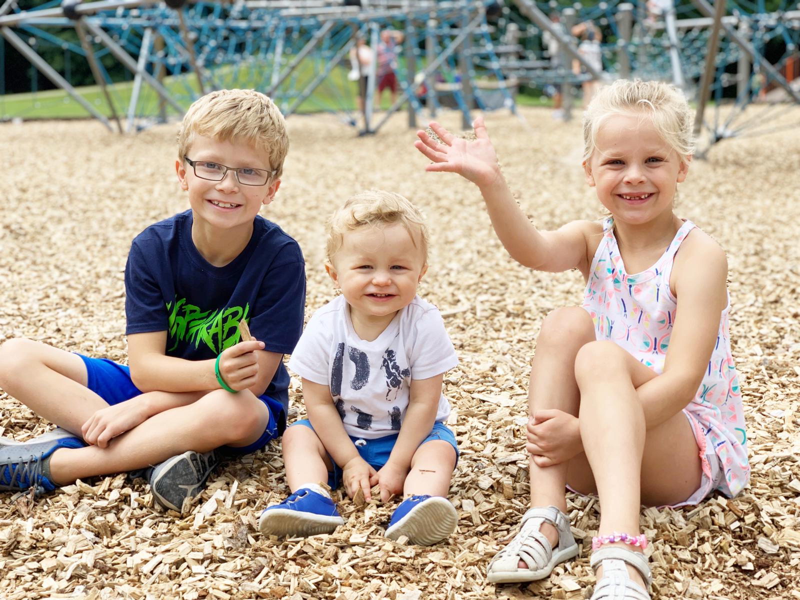 Three Siblings in July photo project my three kids 