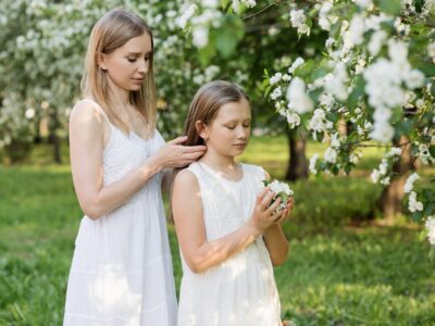 4 Ways to Connect Better with Your Teenage Daughter