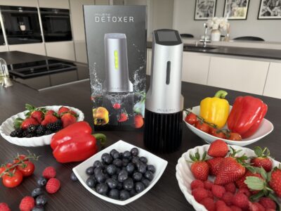 I thought rinsing was enough… Until I saw What this little device removed from my kids’ fruit