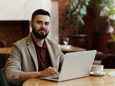How Do Virtual Psychiatric Services Help with Work-Life Balance for Professionals?